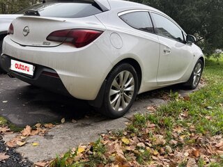 2012 Opel Astra GTC J Рестайлинг, белый, 870000 рублей, вид 4