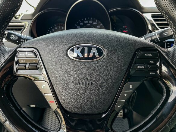 2017 Kia Rio III Рестайлинг, серый - вид 15