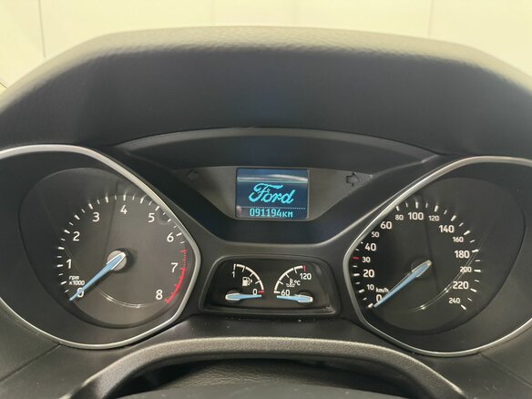 2017 Ford Focus III Рестайлинг, серый, 1160000 рублей - вид 12