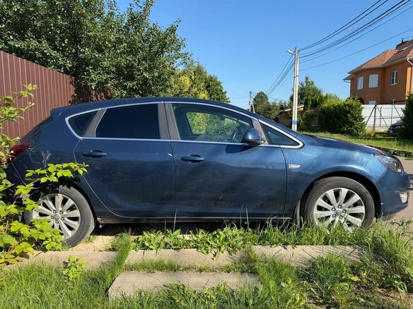 2010 Opel Astra J, синий - вид 2