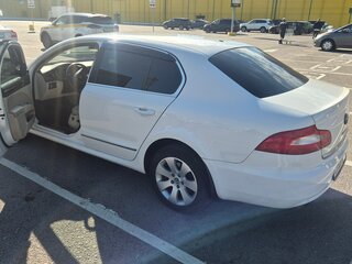 2012 Skoda Superb II, белый, 900000 рублей, вид 3