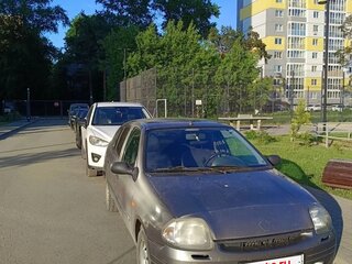 2000 Renault Clio II, серый, 230000 рублей, вид 2