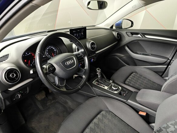 2015 Audi A3 III (8V), синий, 1219000 рублей - вид 18