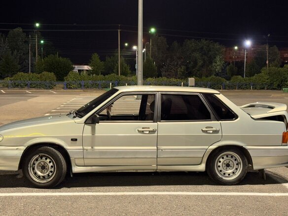 2002 Lada (ВАЗ) 2115, серебристый, 210000 рублей - вид 2