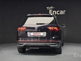 2022 Volkswagen Tiguan Allspace II Рестайлинг, чёрный, 3500000 рублей, вид 4