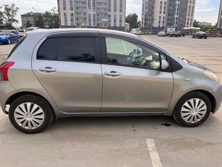 2007 Toyota Yaris Multimode II, серебристый, 530000 рублей, вид 4