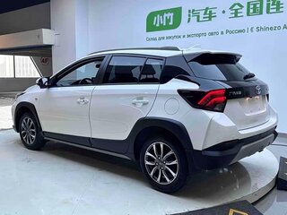 2022 Toyota Yaris IV, белый, 1300000 рублей, вид 3