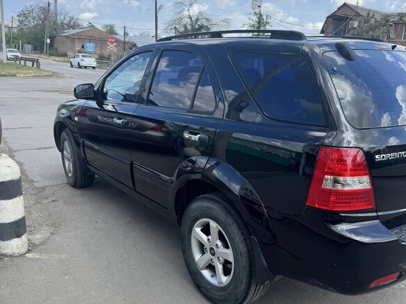 2008 Kia Sorento I Рестайлинг, чёрный, 890000 рублей - вид 3