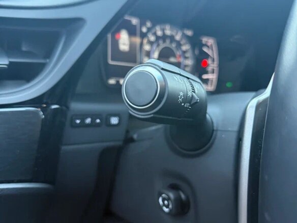 2021 Lexus ES 200 VII Рестайлинг, чёрный, 3950000 рублей - вид 19