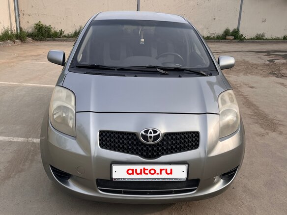 2007 Toyota Yaris Multimode II, серебристый, 530000 рублей