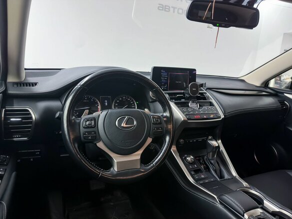 2021 Lexus NX 200 I Рестайлинг, чёрный, 4000000 рублей - вид 20