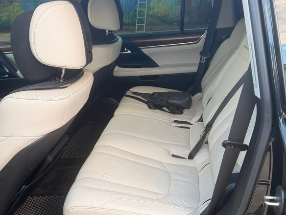 2016 Lexus LX 450d III Рестайлинг 2, чёрный, 6350000 рублей - вид 6