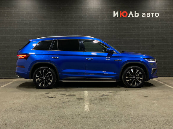 2022 Skoda Kodiaq I Рестайлинг, синий, 3949000 рублей - вид 3