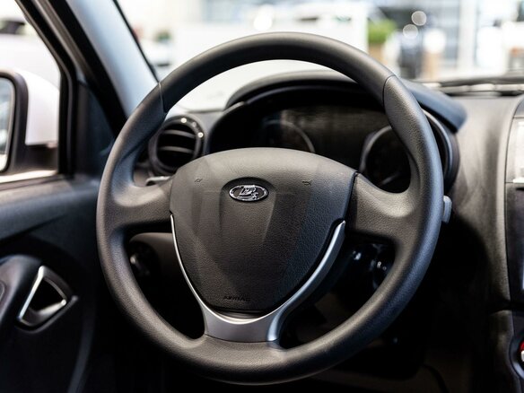2026 Lada (ВАЗ) Granta I Рестайлинг, белый, 1098000 рублей - вид 18