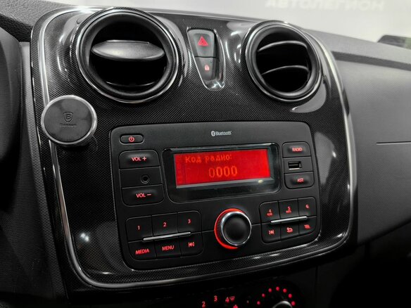 2018 Dacia Logan II Рестайлинг, белый, 985000 рублей - вид 18