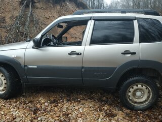 2013 Chevrolet Niva I Рестайлинг, серый, 520000 рублей, вид 5