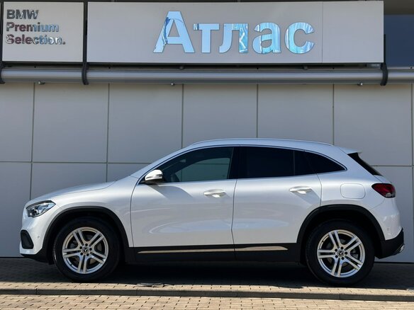2020 Mercedes-Benz GLA 200 II (H247), белый, 2790000 рублей - вид 4