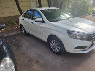 2017 Lada (ВАЗ) Vesta I, белый, 820000 рублей, вид 2