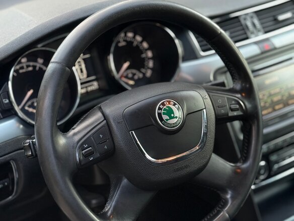 2008 Skoda Superb DSG II, чёрный, 589000 рублей - вид 15