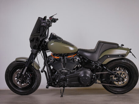 2021 Harley-Davidson Fat Bob, зелёный, 2500000 рублей, вид 1