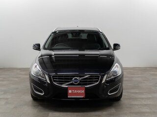 Volvo V60 I
