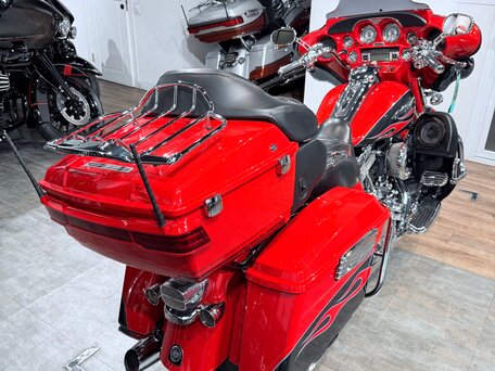 2011 Harley-Davidson CVO Limited, красный, 1599000 рублей, вид 5