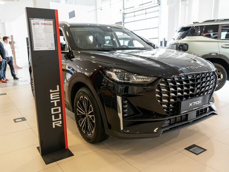 2026 Jetour X70+ I Рестайлинг, чёрный, 3099000 рублей, вид 2