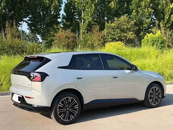 2026 Arcfox Beta T1 36.4 kWh, серебристый, 1170000 рублей - вид 3