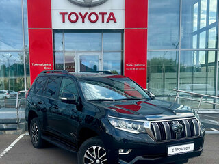 2022 Toyota Land Cruiser Prado 150 Series Рестайлинг 3, чёрный, 6050000 рублей, вид 3