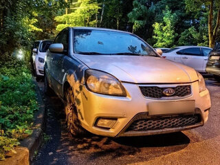 2011 Kia Rio II Рестайлинг, серебристый, 470000 рублей, вид 1