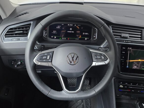 2024 Volkswagen Tiguan II Рестайлинг, белый, 3660000 рублей - вид 5