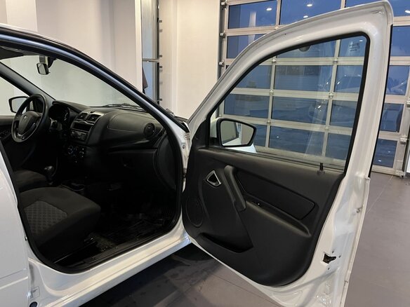 2023 Lada (ВАЗ) Granta I Рестайлинг, белый, 827000 рублей - вид 25