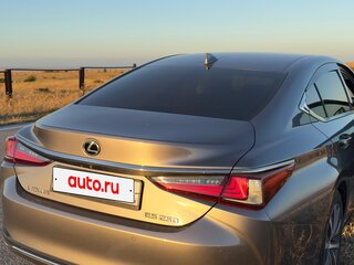 2019 Lexus ES 250 VII, серый, 3150000 рублей, вид 3