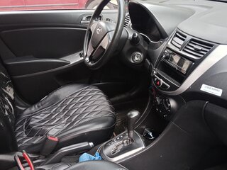 2015 Hyundai Solaris I Рестайлинг, белый, 550000 рублей, вид 5