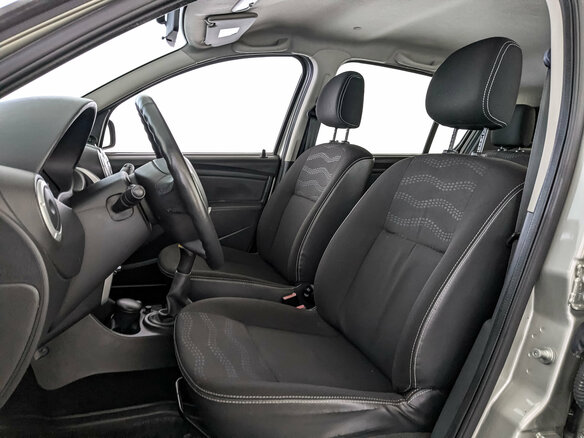 2012 Renault Sandero Stepway I, бежевый - вид 19