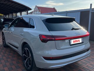 2021 Audi e-tron 55 I, серый, 7500000 рублей, вид 5