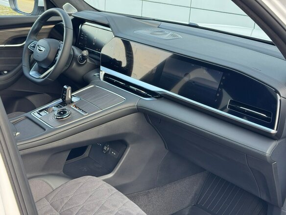 2026 Geely Monjaro I, белый, 4954990 рублей - вид 13
