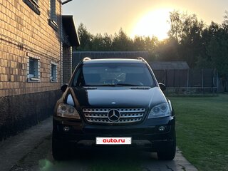 2007 Mercedes-Benz M-Класс 320 II (W164), чёрный, 1100000 рублей, вид 2