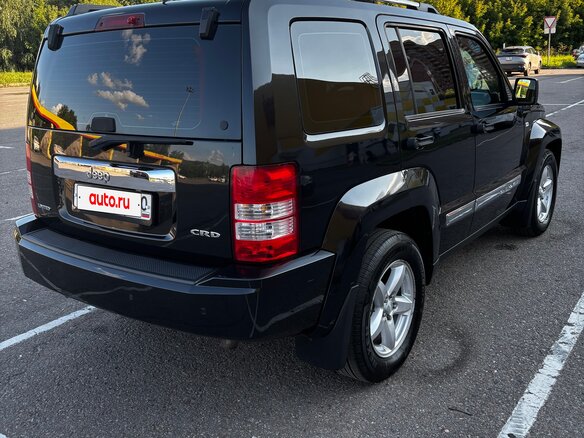 2010 Jeep Cherokee IV (KK), чёрный - вид 6
