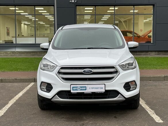 2017 Ford Kuga II Рестайлинг, белый, 1799000 рублей - вид 1