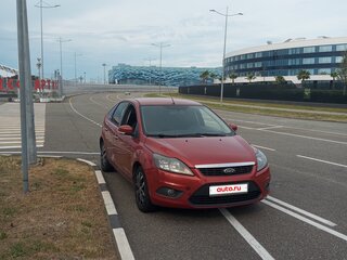 2010 Ford Focus II Рестайлинг, красный, 500000 рублей, вид 4