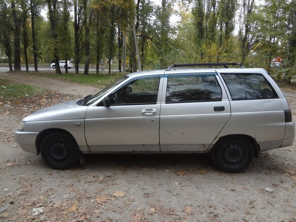 2004 Lada (ВАЗ) 2111, серебристый, 150000 рублей - вид 2