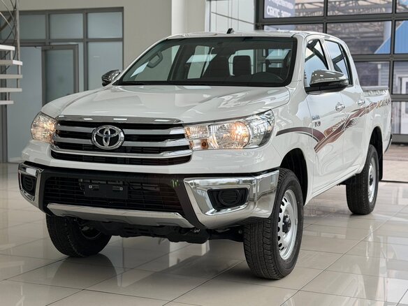 2026 Toyota Hilux VIII Рестайлинг 2, белый, 5900000 рублей