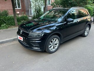 2018 Volkswagen Tiguan II, чёрный, 1850000 рублей, вид 2