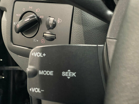 2011 Ford Focus II Рестайлинг, чёрный, 680000 рублей - вид 16