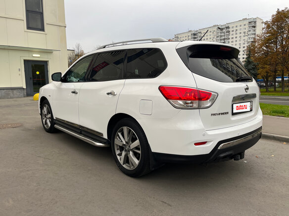 2014 Nissan Pathfinder IV, белый, 1900000 рублей - вид 4