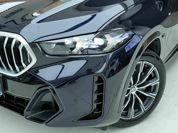 2025 BMW X6 30i III (G06) Рестайлинг, чёрный, 9482319 рублей - вид 15