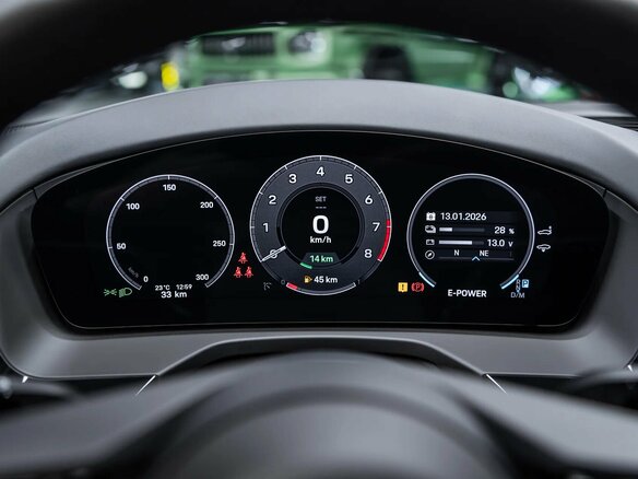 2025 Porsche Panamera 4 E-Hybrid III, серый, 19850000 рублей - вид 12