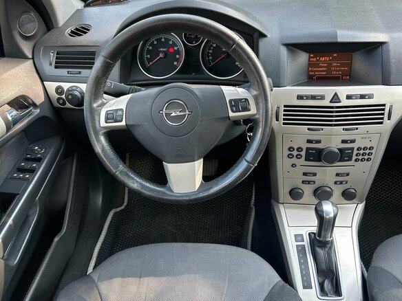 2008 Opel Astra H Рестайлинг, серебристый, 330000 рублей - вид 4