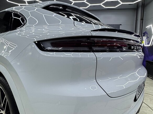 2024 Porsche Cayenne Coupé III Рестайлинг, белый, 14300000 рублей - вид 7